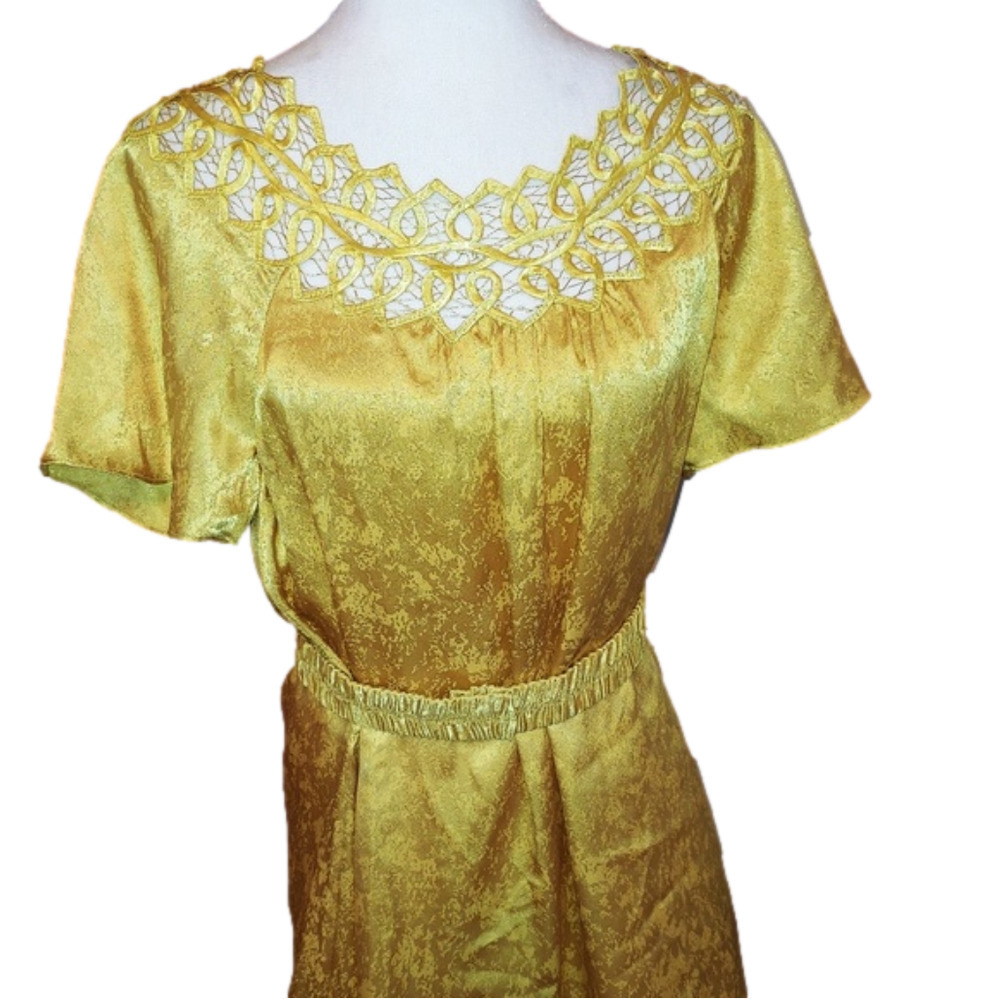 Gorgeous Gold Dress with Lace work Collar S